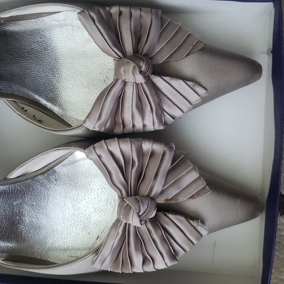 Stuart Weitzman Satin slingback heels - Picture 10 of 11